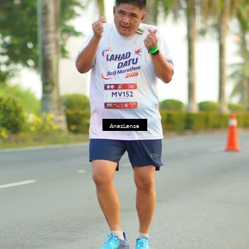Runner Photo 7750019
