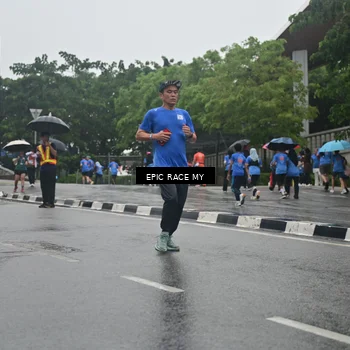 Runner Photo 7750029