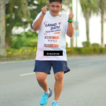 Runner Photo 7750030