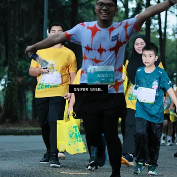 Runner Photo 7750034