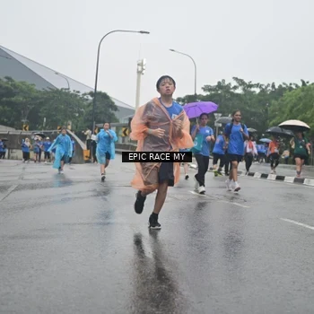 Runner Photo 7750044