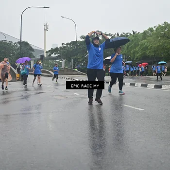 Runner Photo 7750045