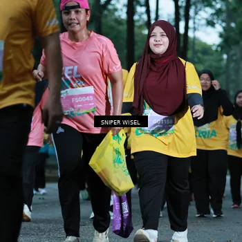 Runner Photo 7750049