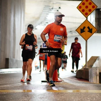 Runner Photo 7750053