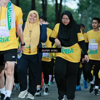 Runner Photo 7750056