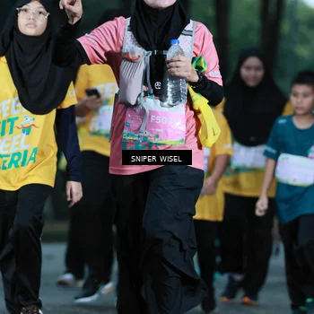 Runner Photo 7750058