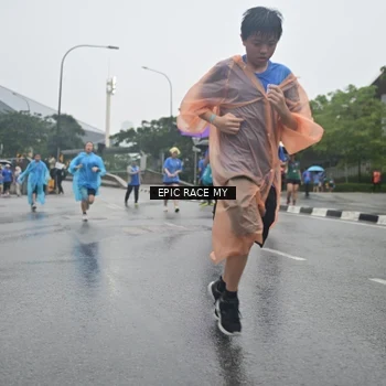 Runner Photo 7750061
