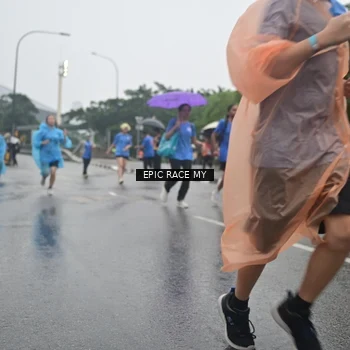 Runner Photo 7750069
