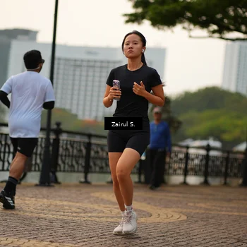 Runner Photo 7750072