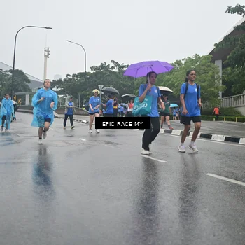 Runner Photo 7750090