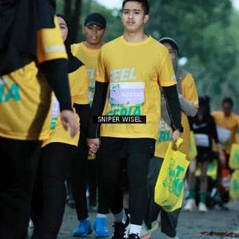 Runner Photo 7750091