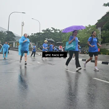 Runner Photo 7750097
