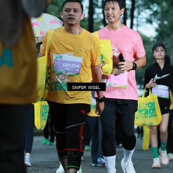 Runner Photo 7750106