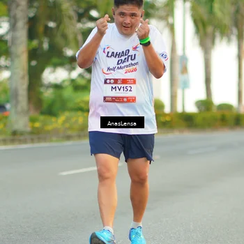 Runner Photo 7750109