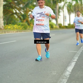 Runner Photo 7750118