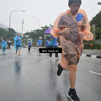 Runner Photo 7750119
