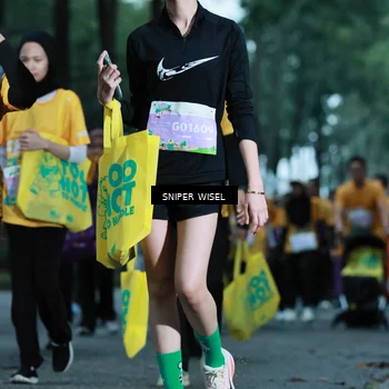 Runner Photo 7750120