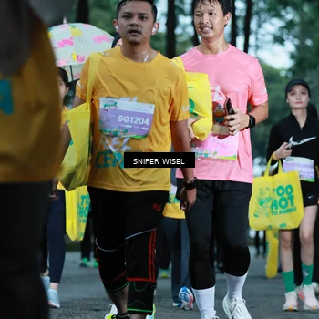 Runner Photo 7750126