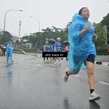 Runner Photo 7750129