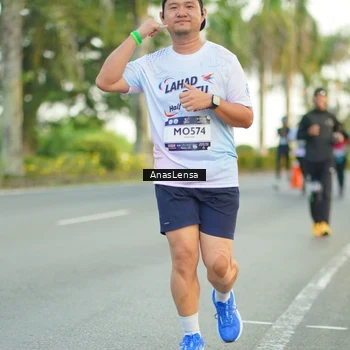 Runner Photo 7750148