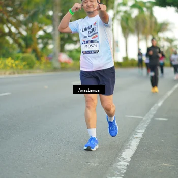 Runner Photo 7750153