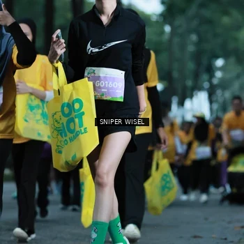Runner Photo 7750156