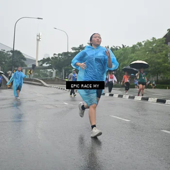 Runner Photo 7750164