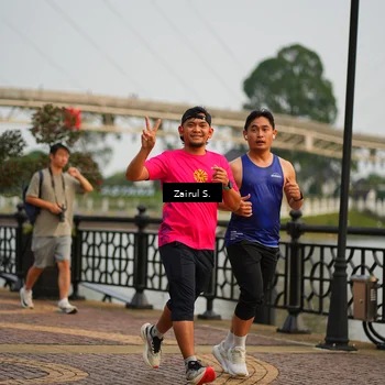 Runner Photo 7750168