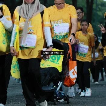 Runner Photo 7750176