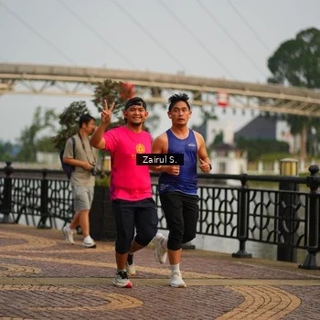 Runner Photo 7750180