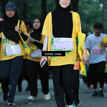 Runner Photo 7750194