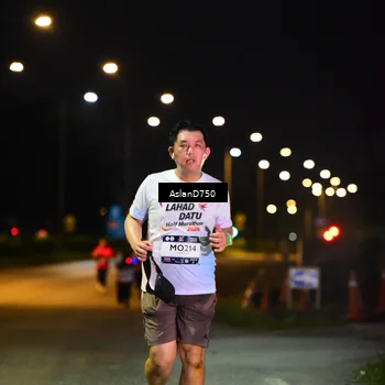 Runner Photo 7750197