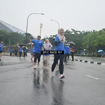Runner Photo 7750198