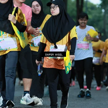 Runner Photo 7750203