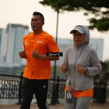 Runner Photo 7750212