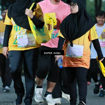 Runner Photo 7750214