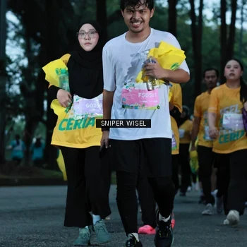 Runner Photo 7750217