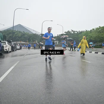 Runner Photo 7750218