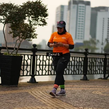 Runner Photo 7750231