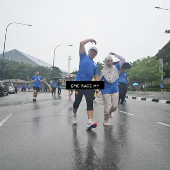 Runner Photo 7750238