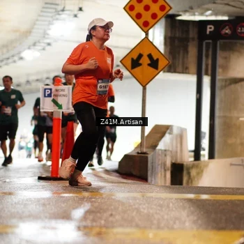 Runner Photo 7750251