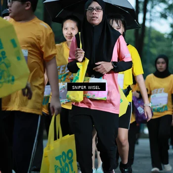Runner Photo 7750252