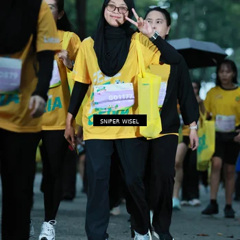 Runner Photo 7750258