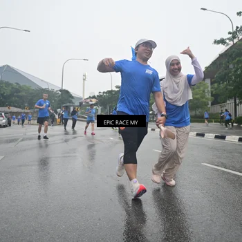 Runner Photo 7750260