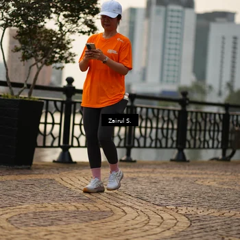 Runner Photo 7750264