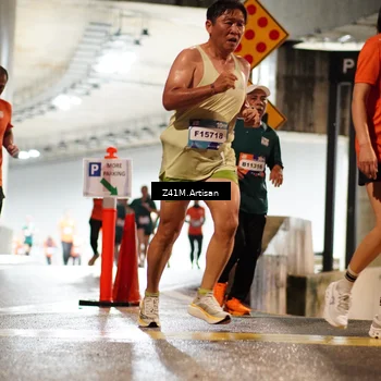 Runner Photo 7750265