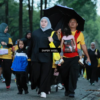 Runner Photo 7750267