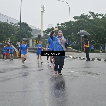 Runner Photo 7750269