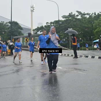 Runner Photo 7750271
