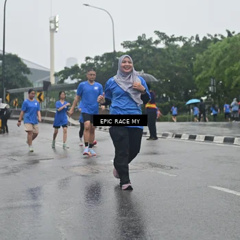 Runner Photo 7750279